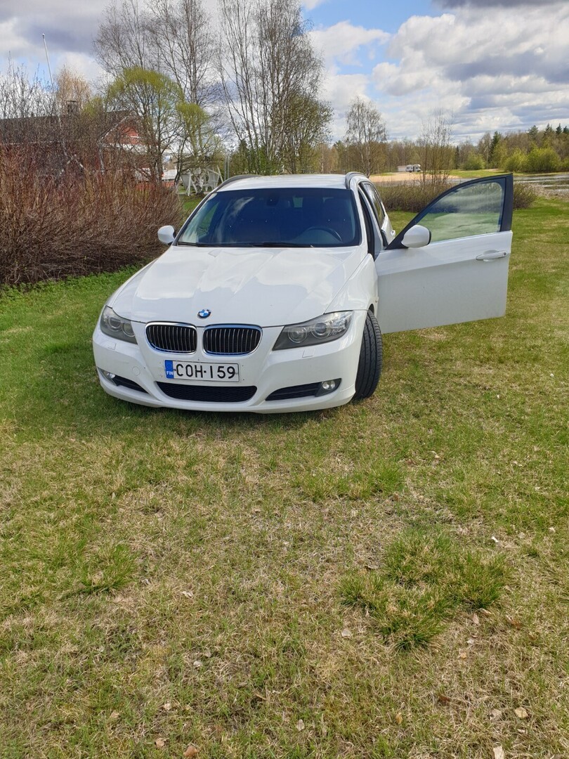 BMW 325 325 i e91 2011, kuva 2/9