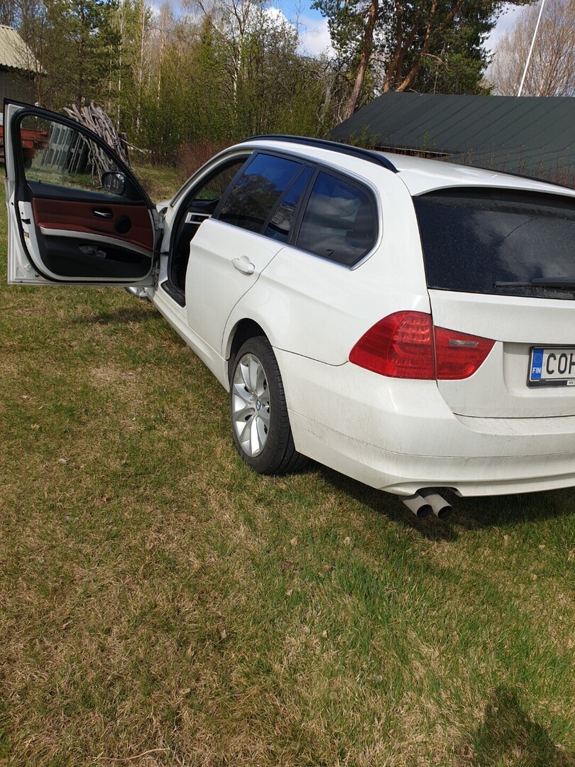 BMW 325 325 i e91 2011, kuva 3/9