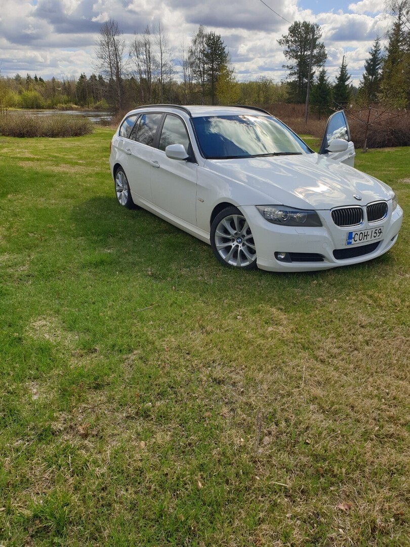 BMW 325