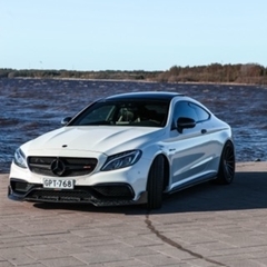 Mercedes-Benz C 63 AMG