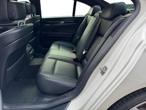 BMW 740