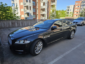 Jaguar XJ