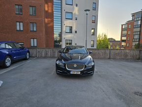 Jaguar XJ