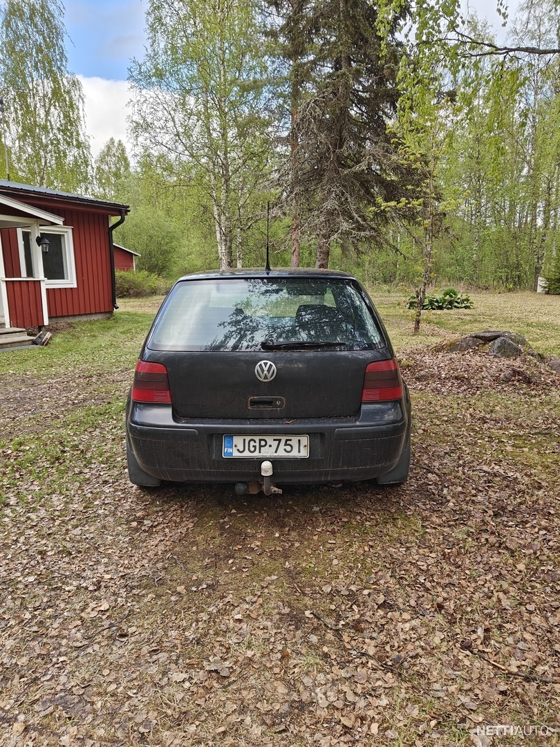 3 / 11