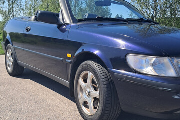 Saab 900