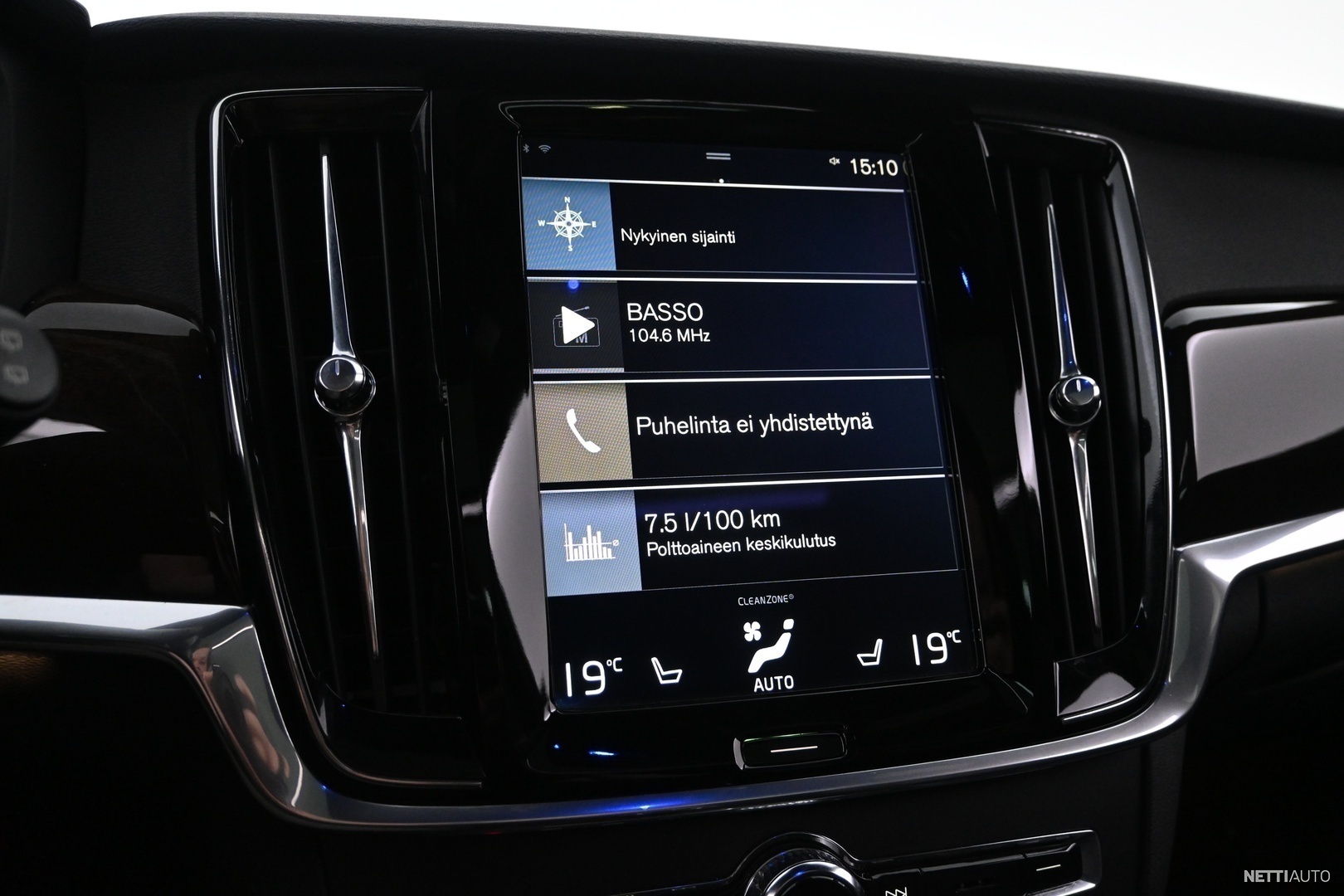 19 / 35