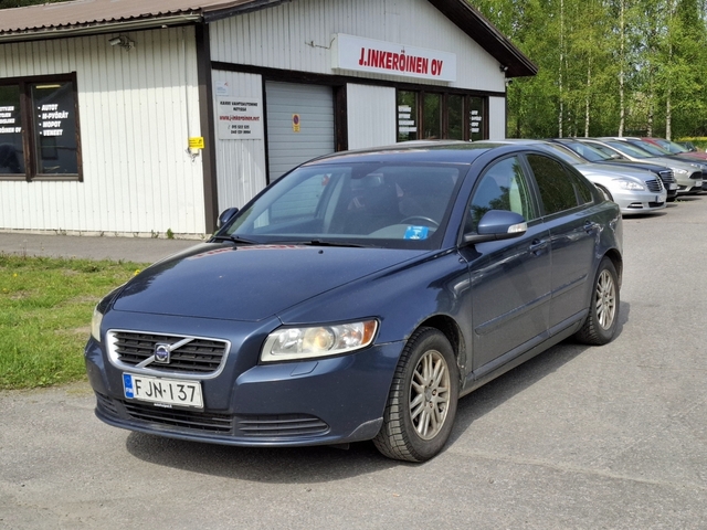 S40