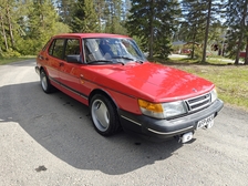 Saab 900