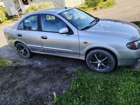 Nissan Almera