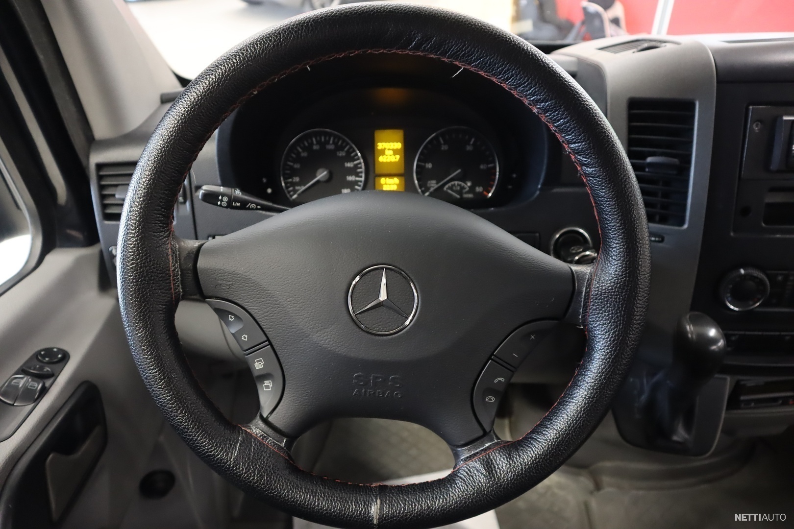 20 / 44
