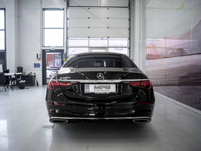 Mercedes-Benz S