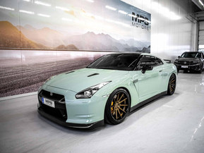 Nissan GT-R