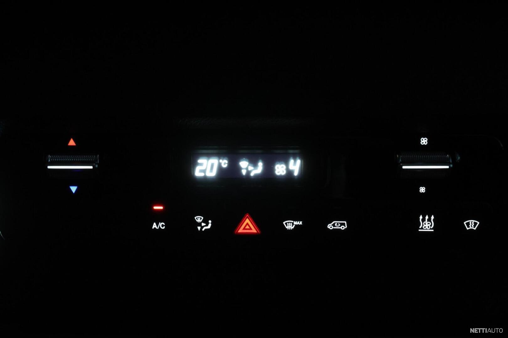 25 / 33
