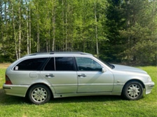 Mercedes-Benz 220