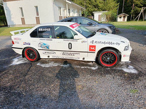 BMW 325