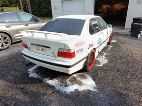 BMW 325
