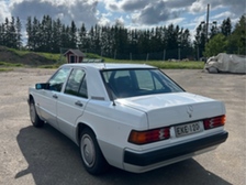 Mercedes-Benz 190