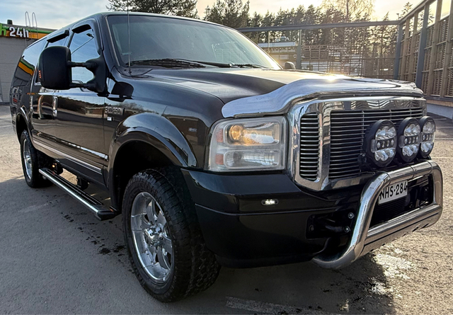 Ford Excursion