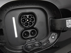 Mercedes-Benz EQS SUV