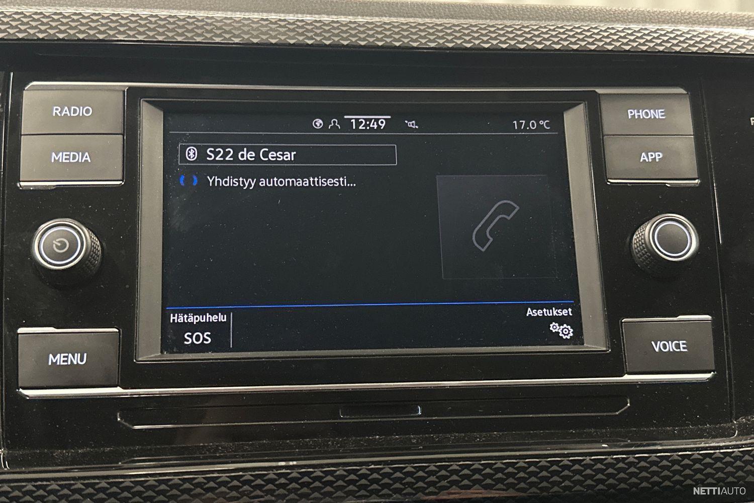 23 / 28