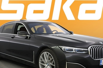 BMW 745