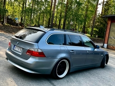 BMW 525