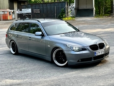 BMW 525