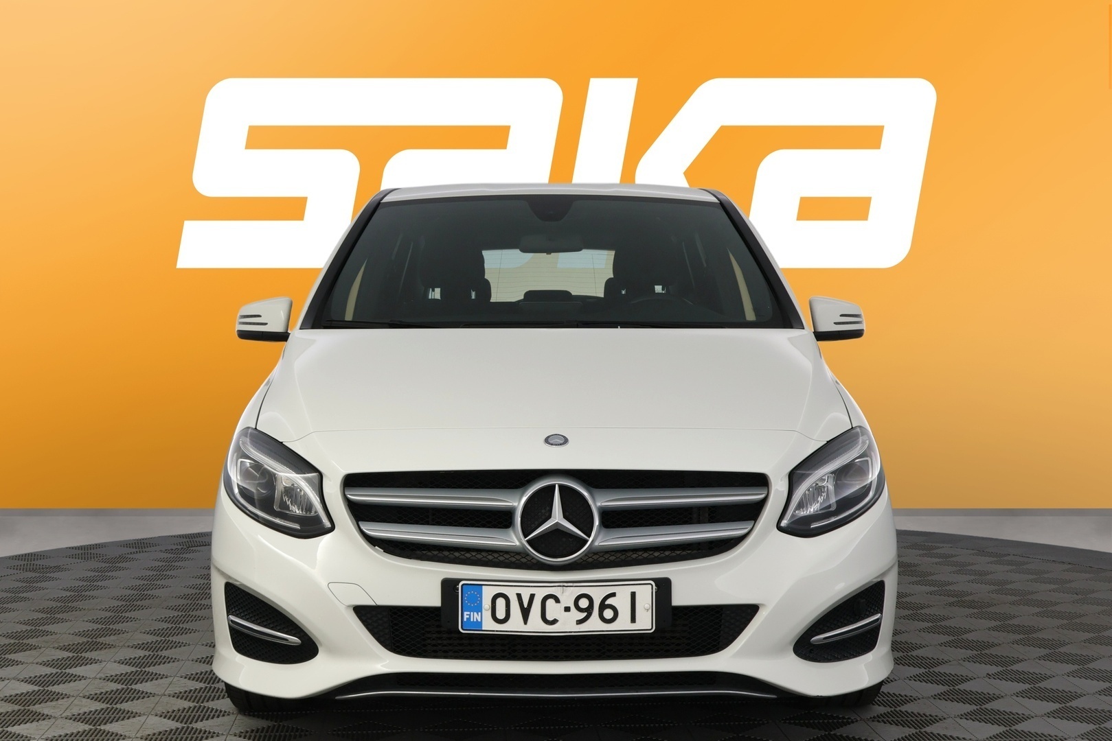 Mercedes-Benz B 180 A Premium Business 2016, kuva 2/27
