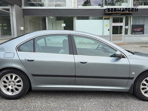 Peugeot 607