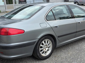 Peugeot 607