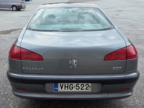 Peugeot 607