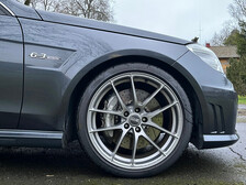 Mercedes-Benz E 63 AMG