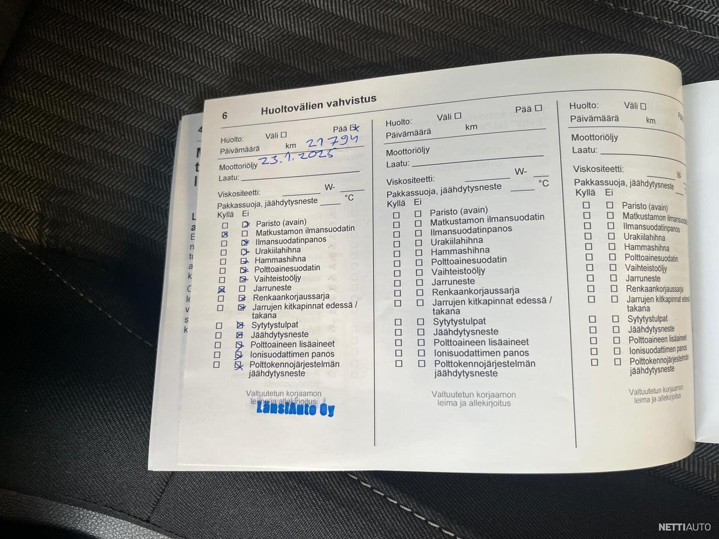 17 / 19