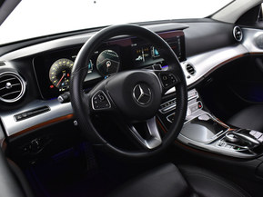 Mercedes-Benz E