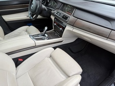 BMW 740