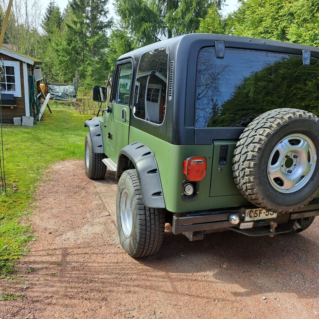 Jeep Wrangler Laredo 1989, kuva 2/20