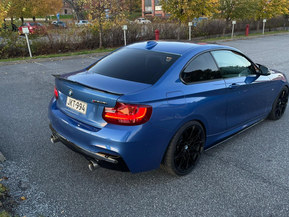 BMW M240i