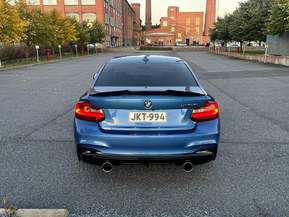 BMW M240i