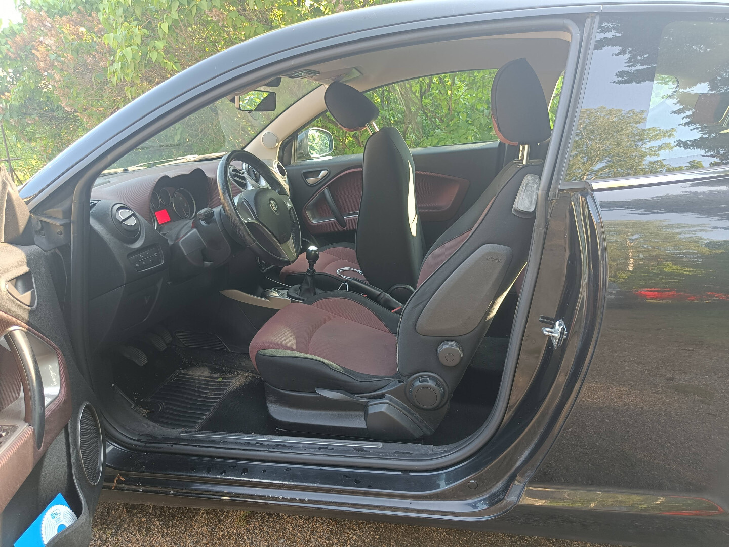 Alfa Romeo Mito 1,6 JTDM Distinctive 2009, kuva 4/8