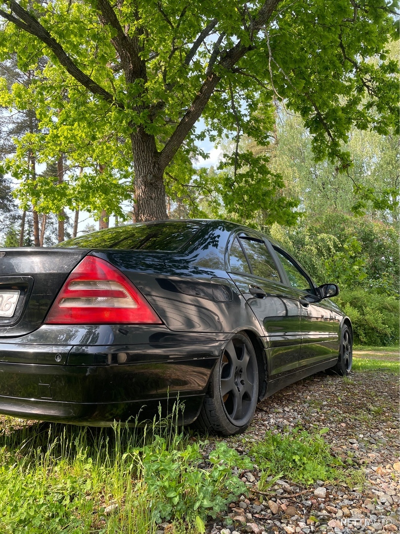 1 / 6