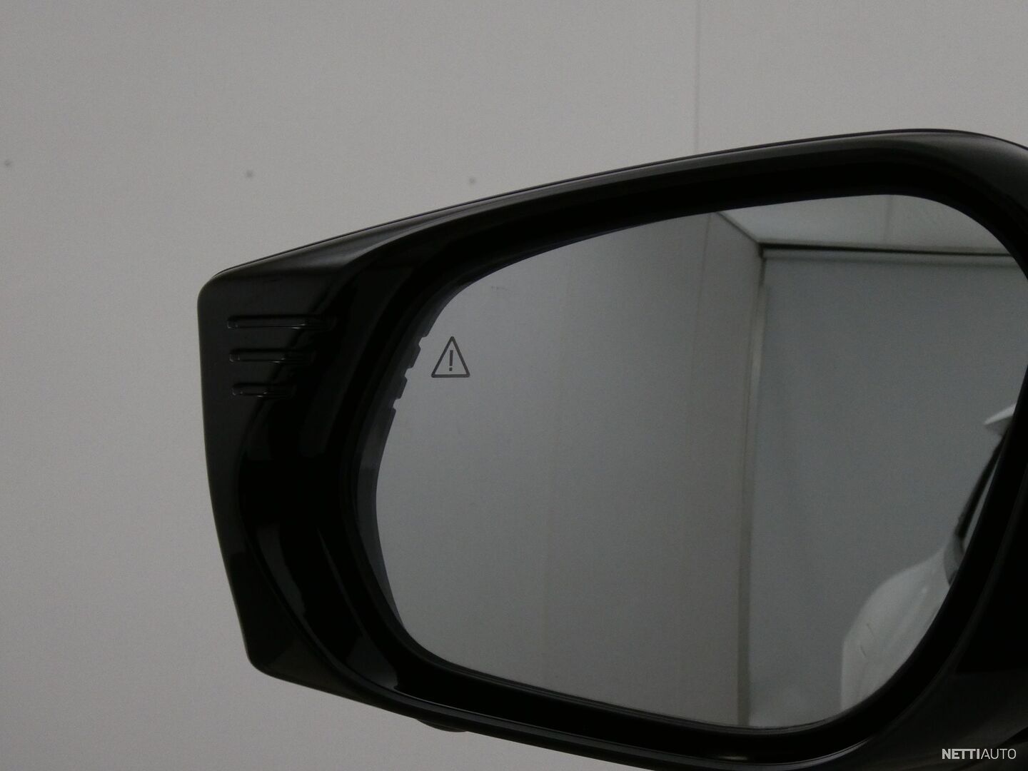 28 / 30