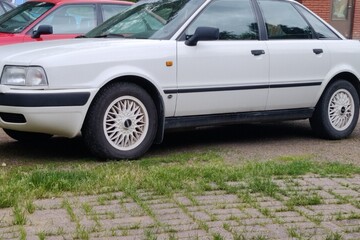 Audi 80