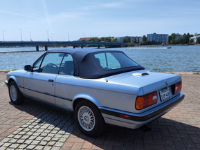 BMW 325