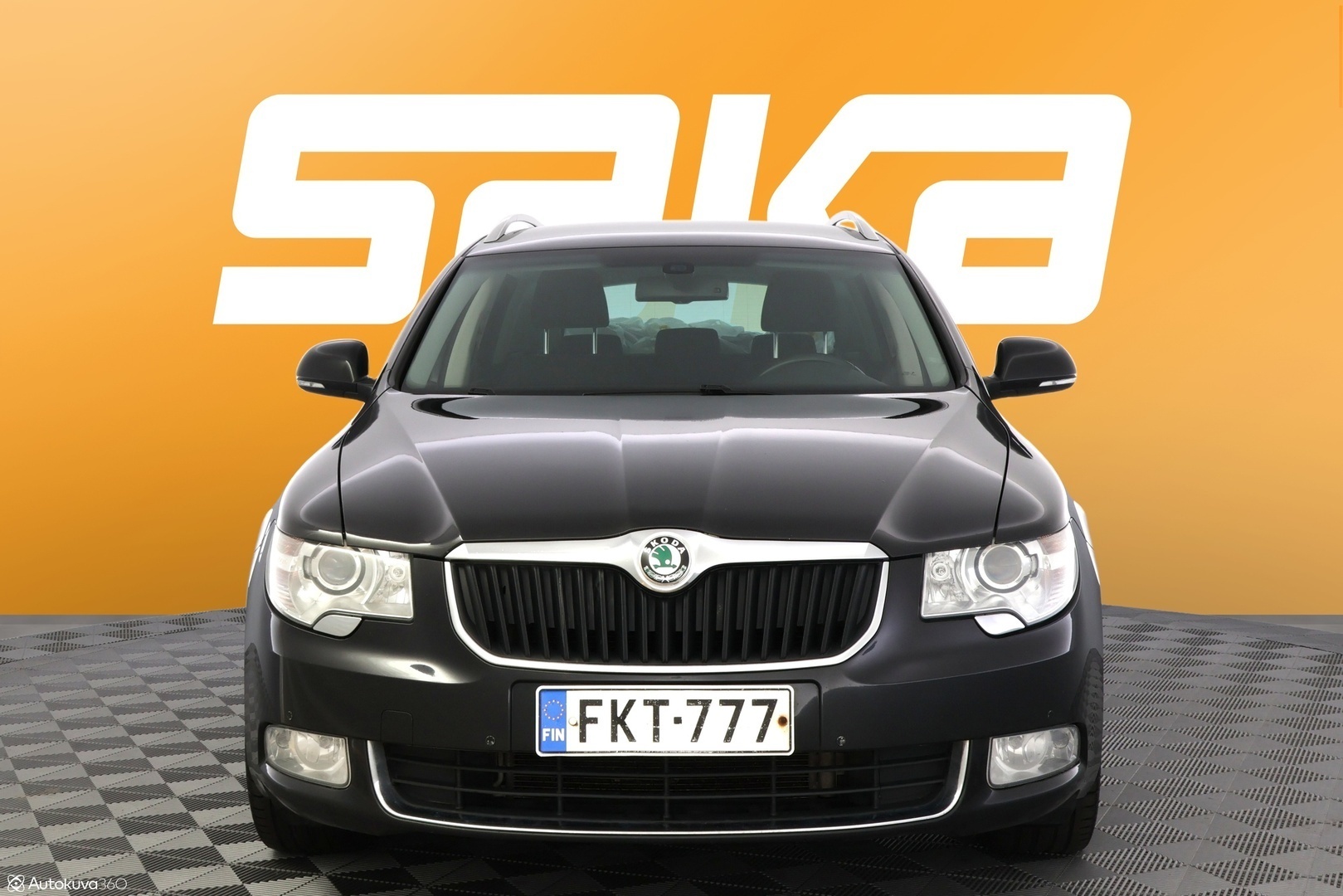 Skoda Superb 2013, kuva 2/23