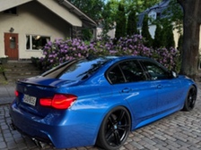BMW 330