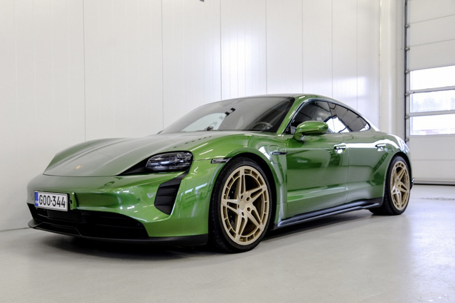 Porsche Taycan
