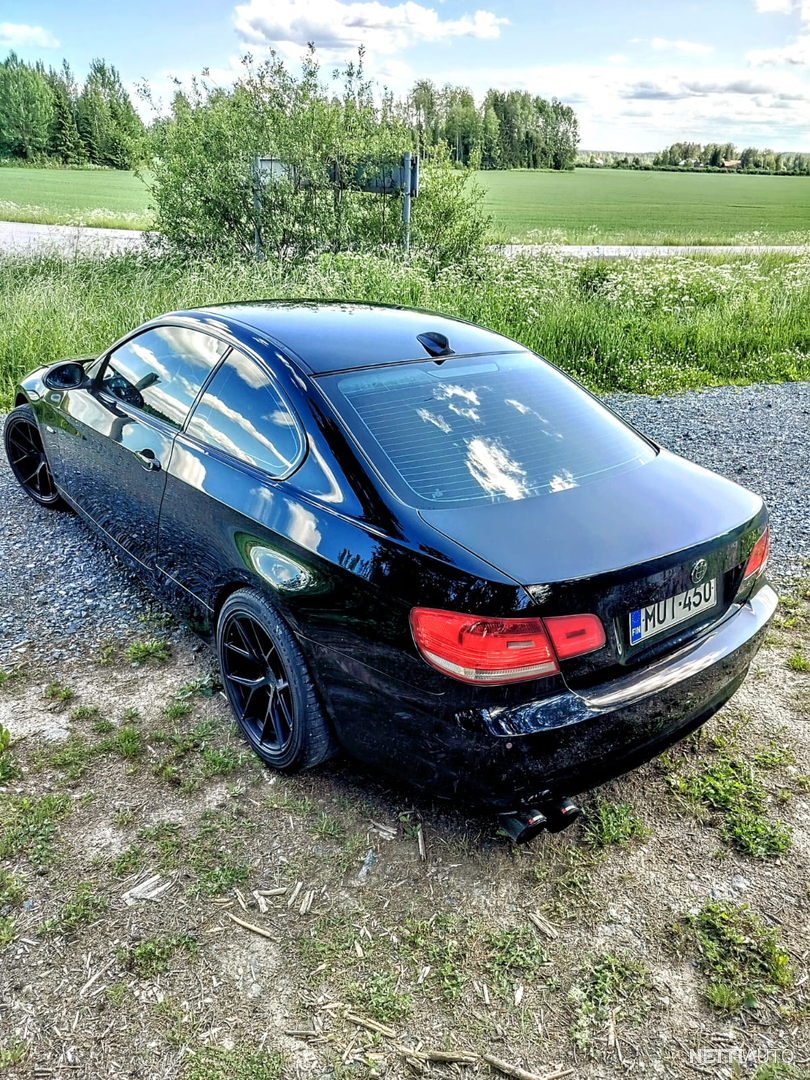 16 / 17