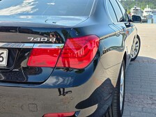 BMW 740