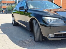 BMW 740