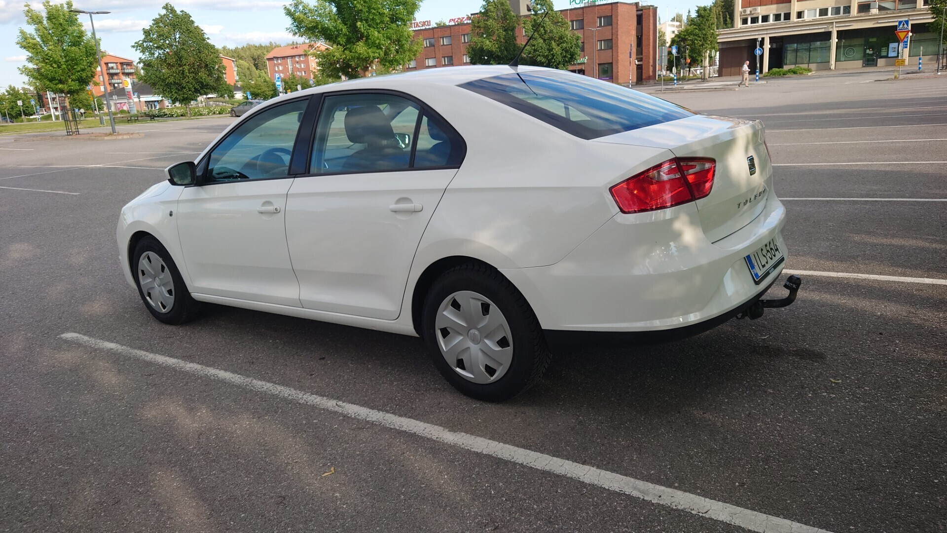 Seat Toledo 1,2 TSI 85 Trendy 2014, kuva 6/21